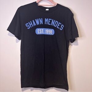 shawn mendes tour tshirt size medium